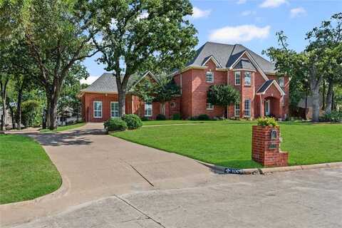 1009 Oak Ridge Court, Kennedale, TX 76060