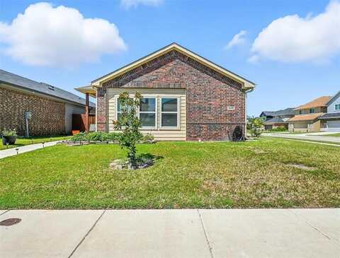 2208 Dana Drive, Grand Prairie, TX 75051