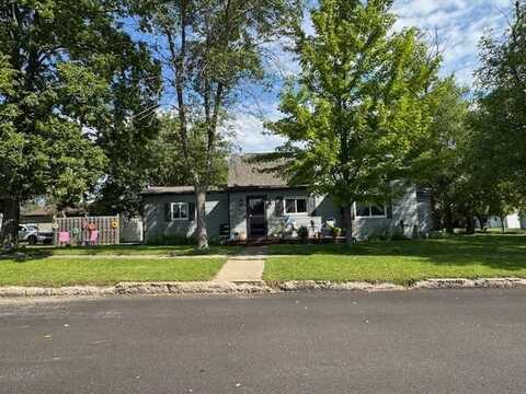 903 E 3rd Street, Webster, SD 57274