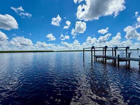 150 Smallwood Drive, Chokoloskee, FL 34138
