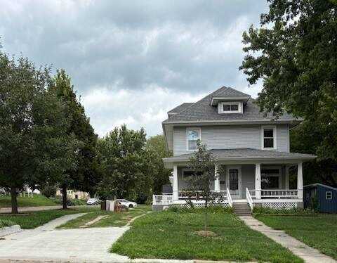 220 W 4th St, Wayne, NE 68787