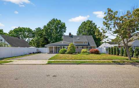 52 April Lane, Hicksville, NY 11801