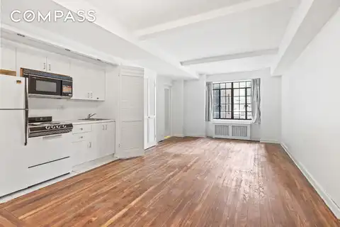 45 Tudor City Place, New York, NY 10017