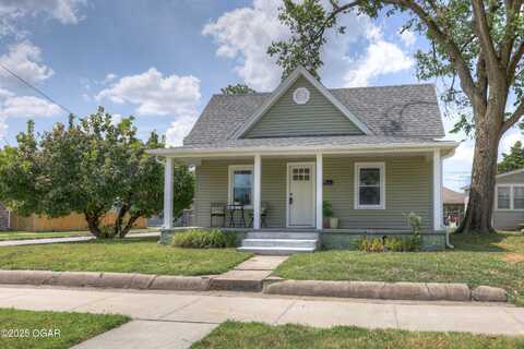 2028 Bird Avenue, Joplin, MO 64804