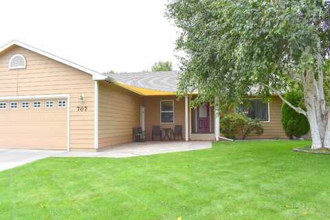 707 W 18th Ct, Kennewick, WA 99337