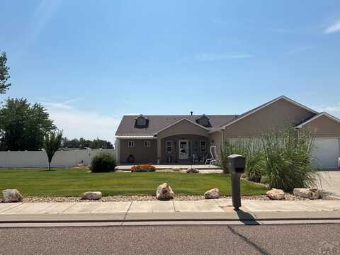 27810 Spaccamonti Ct, Pueblo, CO 81006