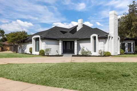 4901 Lancashire, Midland, TX 79705