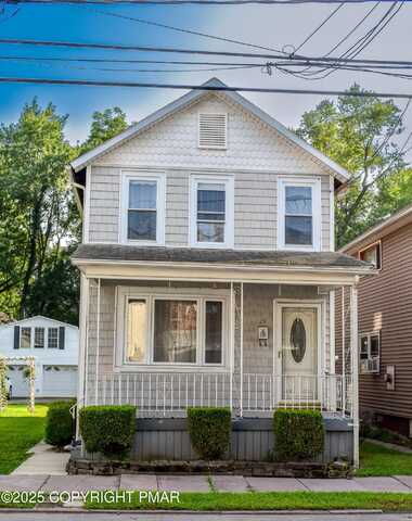 15 Manhattan Street, Ashley, PA 18706
