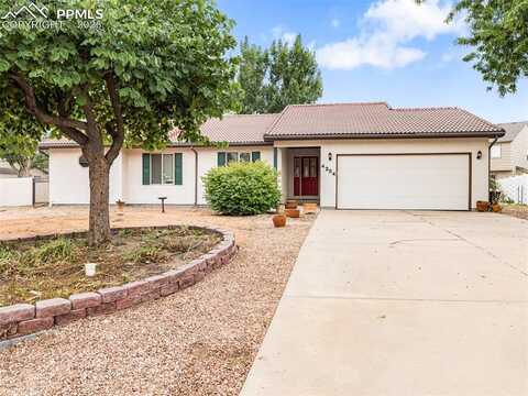 4204 Hideout Place, Pueblo, CO 81008