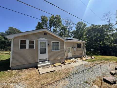 4 Center Avenue, Honesdale, PA 18431
