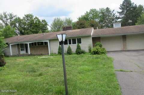 82 Hillcrest Circle, Honesdale, PA 18431