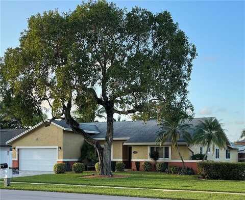 8581 SW 27th Pl, Davie, FL 33328