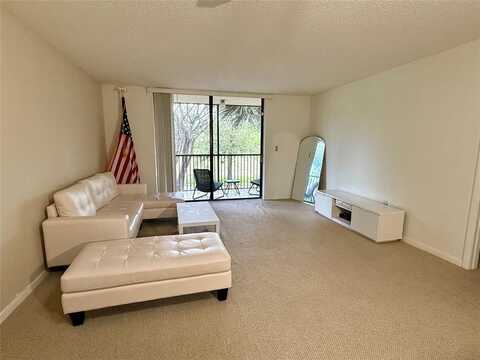 5550 NW 44 St, Lauderhill, FL 33319