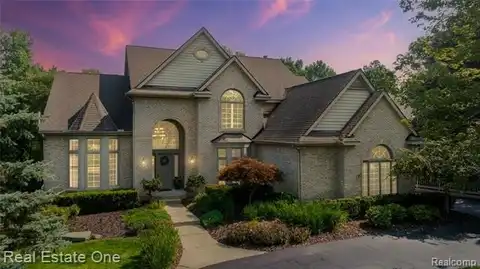 6210 Orchard Woods Drive, West Bloomfield, MI 48324