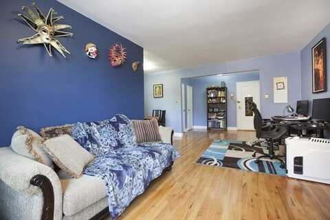 140 -21 Burden Cres, Queens, NY 11435