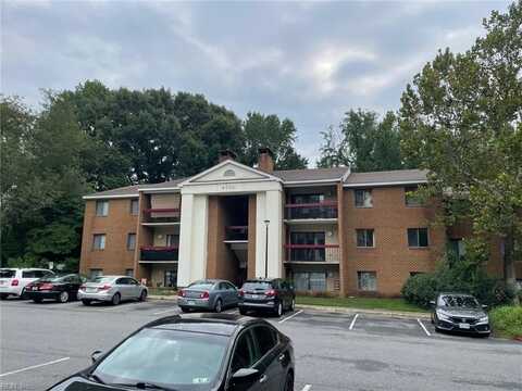4003 Governors Square, Williamsburg, VA 23188