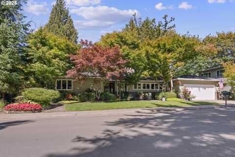 1847 WOODLAND TER, Lake Oswego, OR 97034