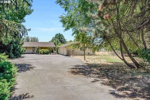 518 3RD AVE, Dallesport, WA 98617