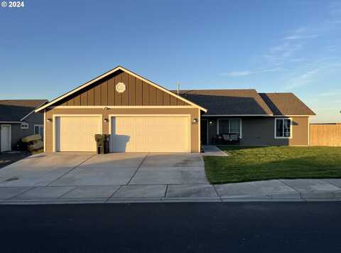 2591 ORIOLE ST, Umatilla, OR 97882