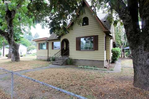 1913 E ST, Washougal, WA 98671