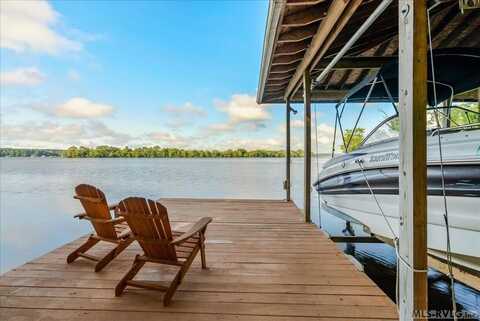 923 River Rd, Bracey, VA 23919