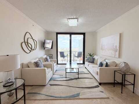 651 Okeechobee Blvd, West Palm Beach, FL 33401