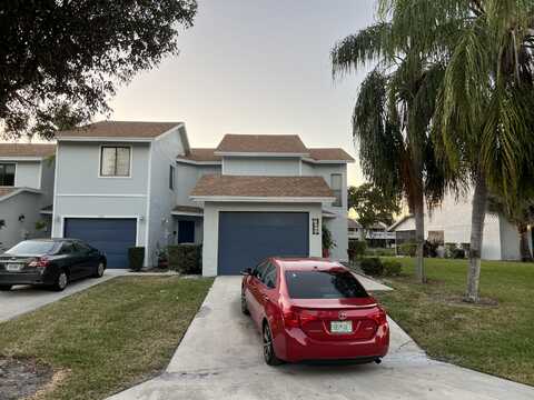 1581 Woodbridge Lakes Circle, West Palm Beach, FL 33406