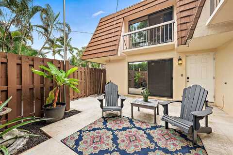 825 Center Street, Jupiter, FL 33458