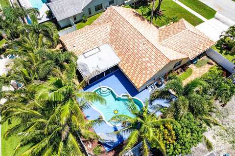 9707 Sun Pointe Drive, Boynton Beach, FL 33437