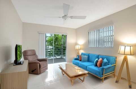 950 Flanders T, Delray Beach, FL 33484