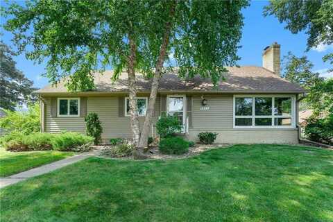 1953 Carl Street, Lauderdale, MN 55113