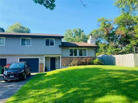 545 Egret Boulevard NW, Coon Rapids, MN 55448