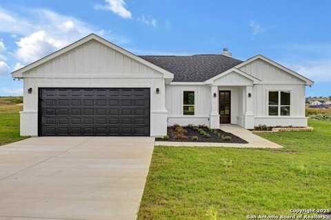 181 Pine Valley Dr, La Vernia, TX 78121