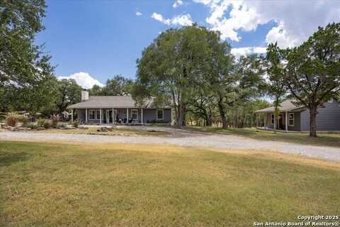 103 Ballard Trail, Bergheim, TX 78004