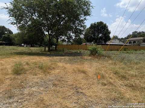 8224 Alton Blvd., Selma, TX 78154