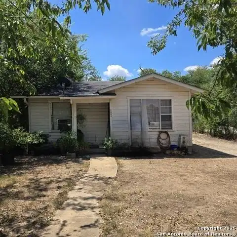 4722 Lark, San Antonio, TX 78228