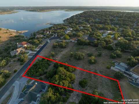 428 Scarlet Ct., Canyon Lake, TX 78133