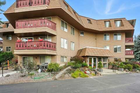 9020 N Country Homes Blvd, Spokane, WA 99218