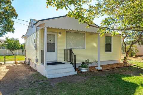 908 N Sargent Rd, Spokane, WA 99212