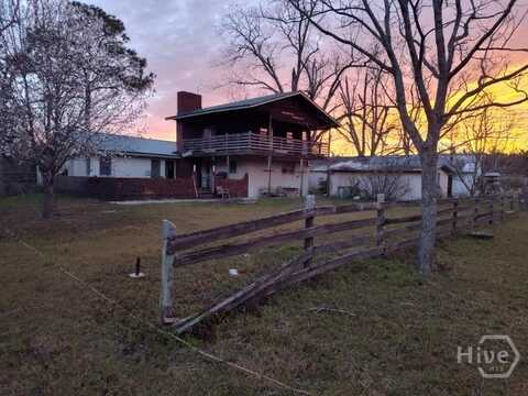 858 Hoke Ogden, Odum, GA 31555
