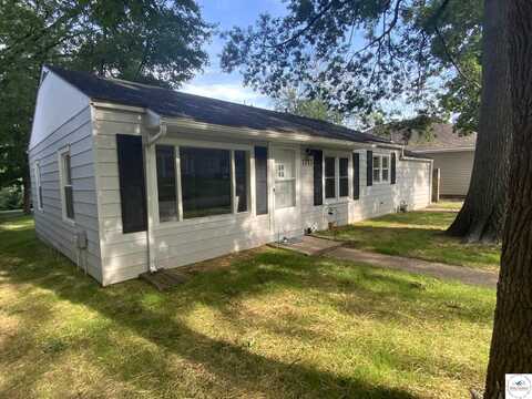 1213 S Sneed, Sedalia, MO 65301