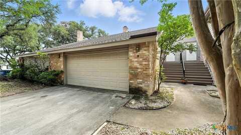 8 Oak Villa Road, Canyon Lake, TX 78133