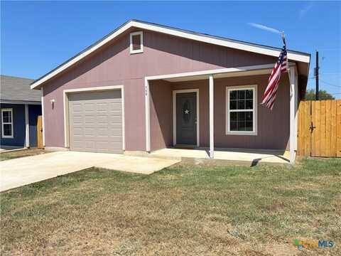 706 E 5th Street, Nixon, TX 78140