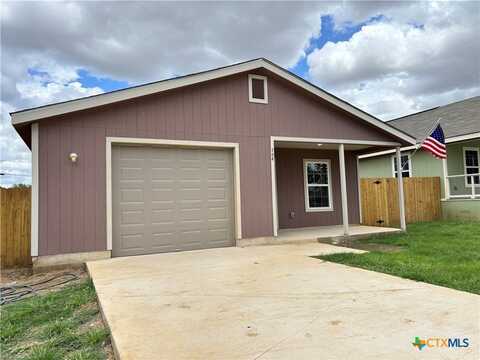 706 E 5th Street, Nixon, TX 78140