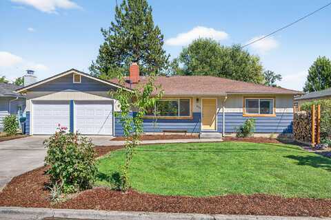 609 Carrington Avenue, Medford, OR 97504