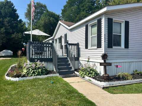 6490 BARRIE CIRCLE, Brighton, MI 48114