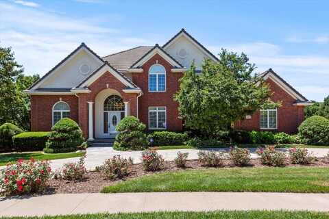 411 REDWOOD Drive, COUNCIL BLUFFS, IA 51503