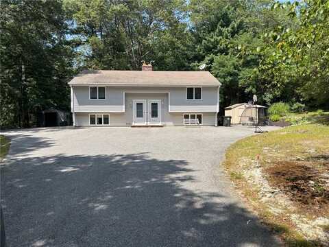 24 Whipple Road, Smithfield, RI 02917