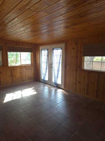 110 Beverley Avenue, Red Bluff, CA 96080