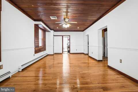 2206 S FERN, ARLINGTON, VA 22202